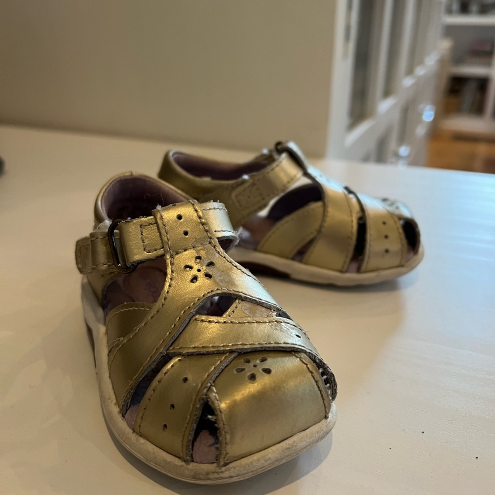 Stride Rite Sandals - Picture 2 of 3